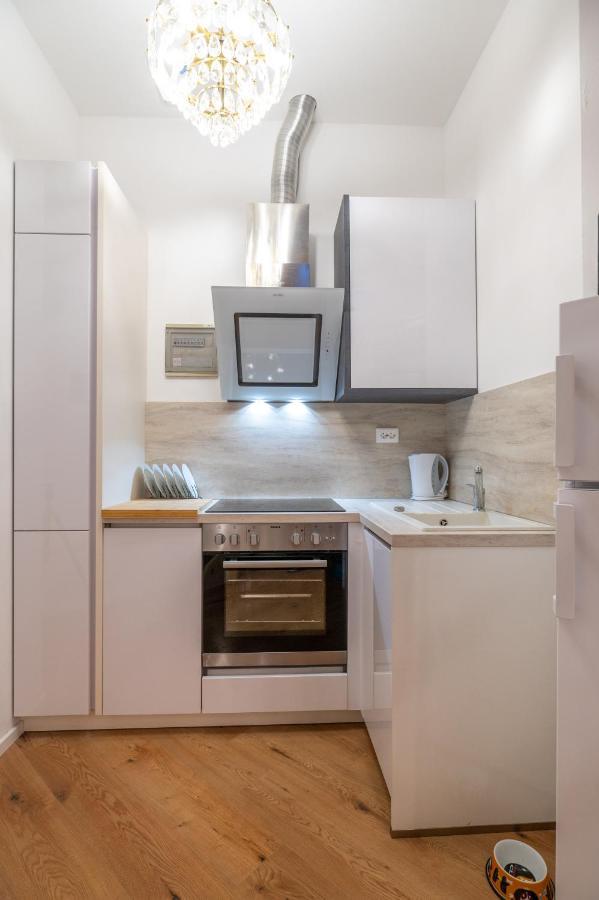 Studio Apartment Lion Portorose Exteriér fotografie
